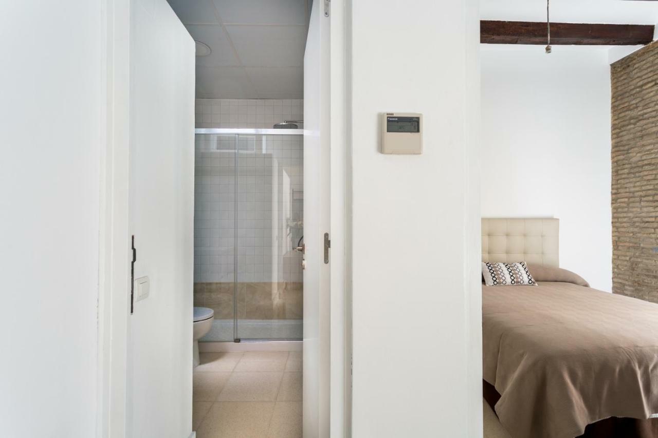 Almazen Apartamentos, Arrayan 23 Севілья Екстер'єр фото