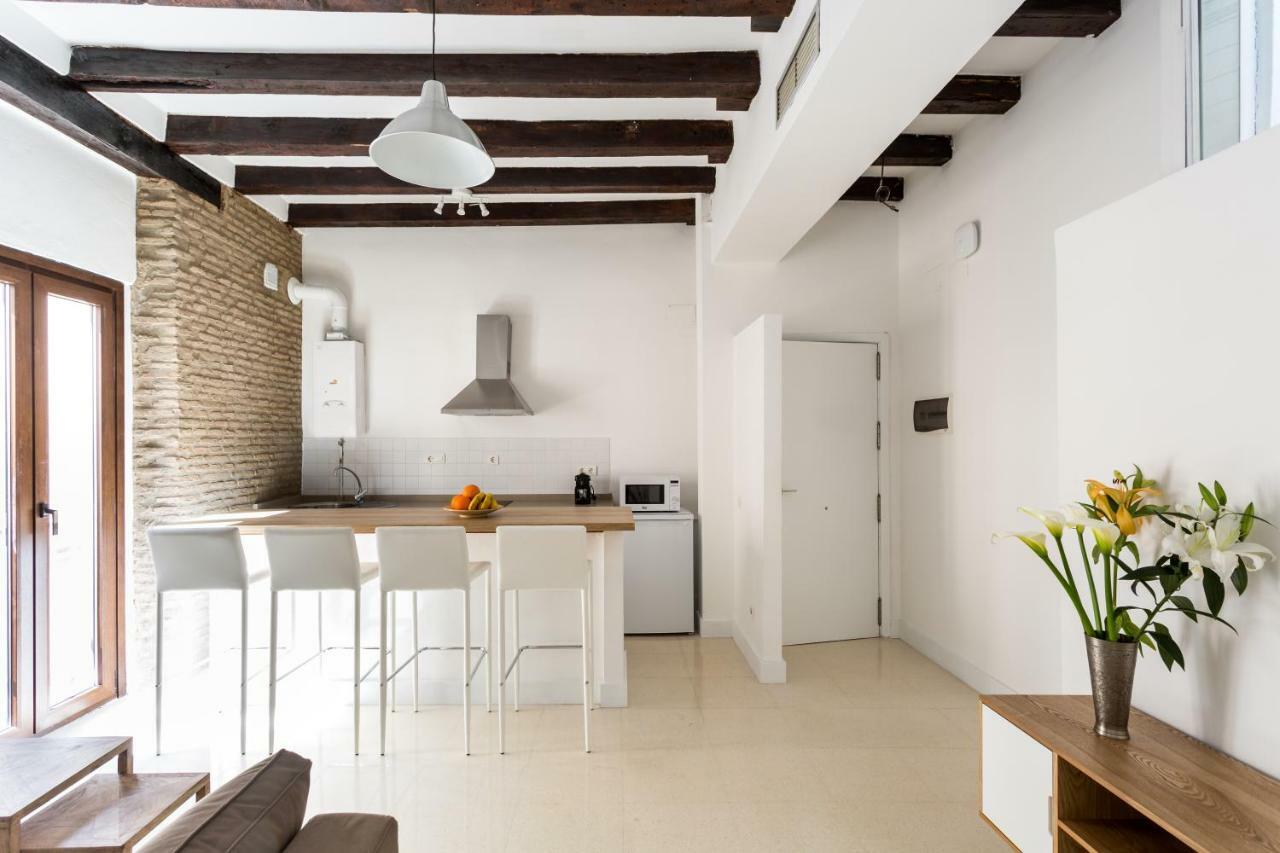 Almazen Apartamentos, Arrayan 23 Севілья Екстер'єр фото
