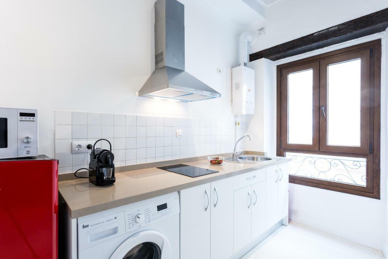 Almazen Apartamentos, Arrayan 23 Севілья Екстер'єр фото