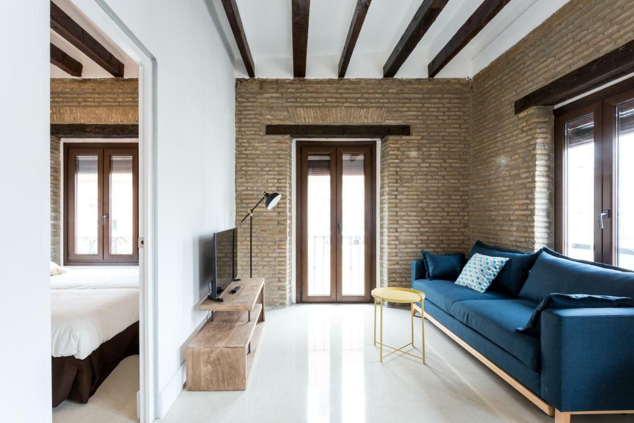 Almazen Apartamentos, Arrayan 23 Севілья Екстер'єр фото