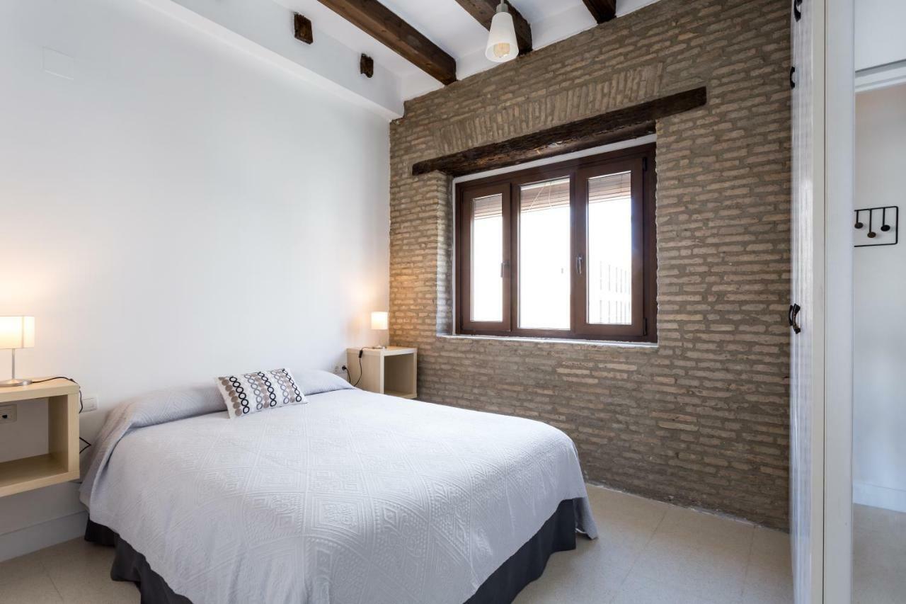 Almazen Apartamentos, Arrayan 23 Севілья Екстер'єр фото