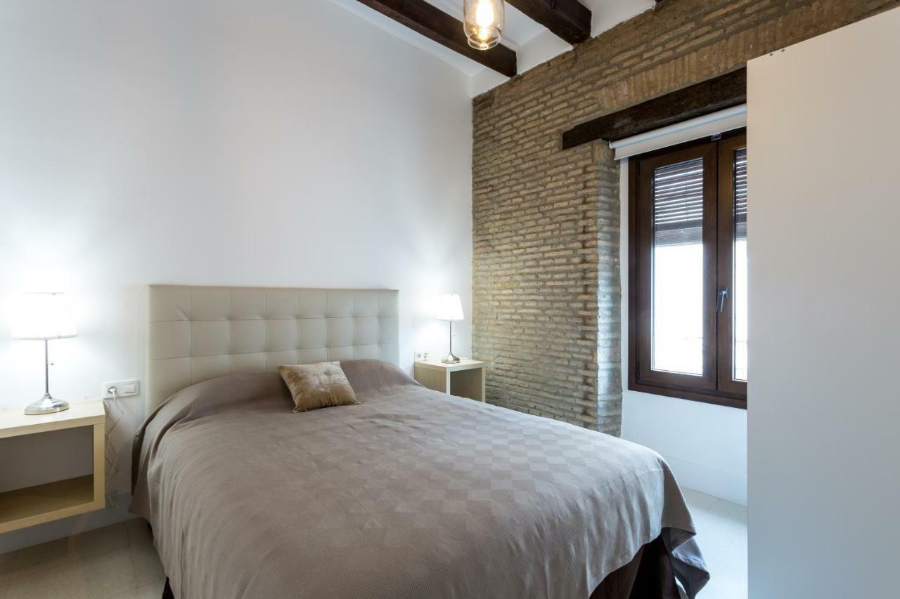 Almazen Apartamentos, Arrayan 23 Севілья Екстер'єр фото